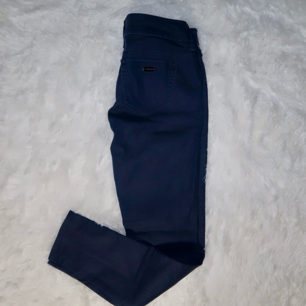 Women’s Guess super skinny jeans size 27